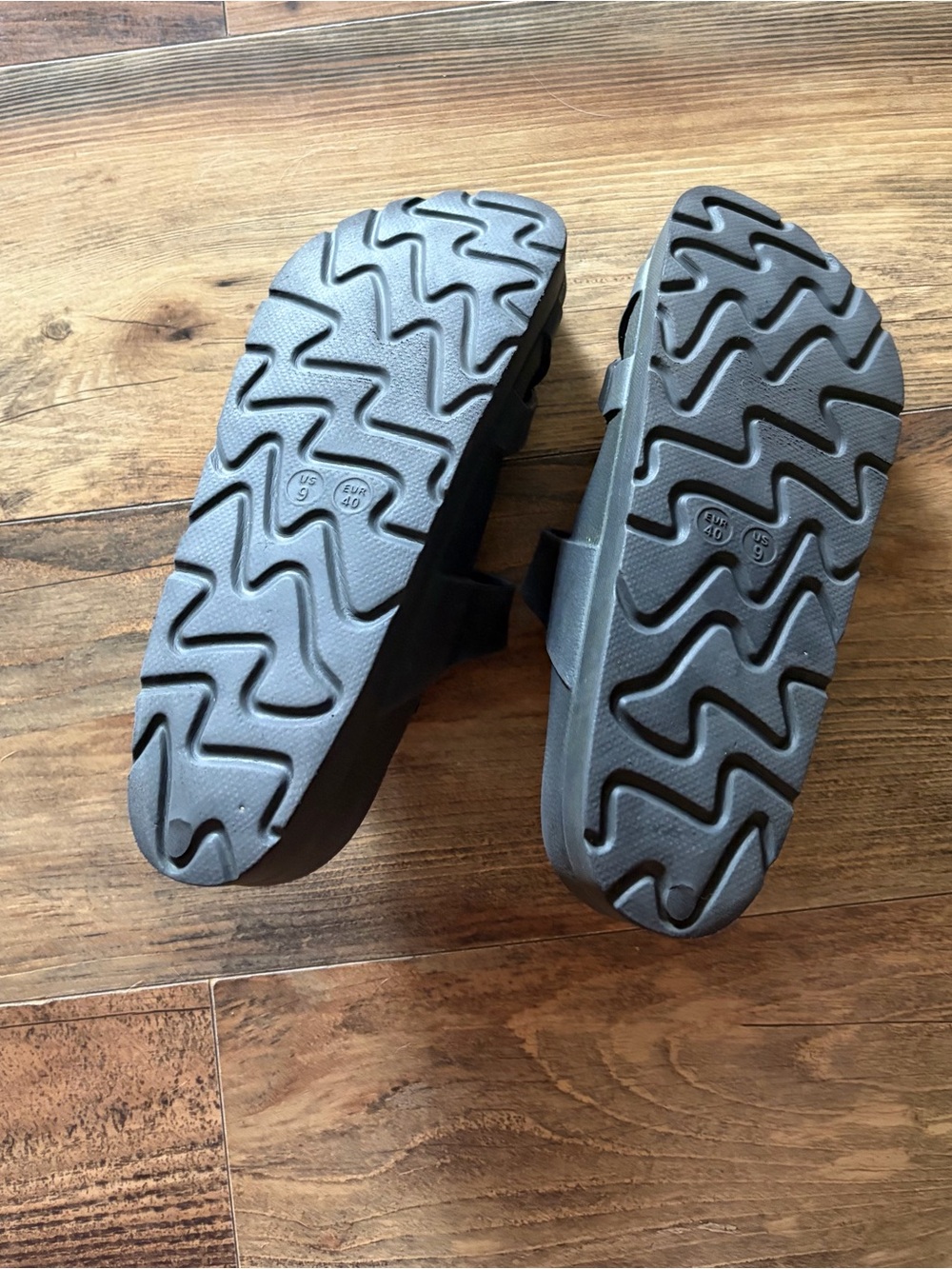 Women’s Black Two-Strap Buckle Sandals with Toe Loop - Picture 3 of 3